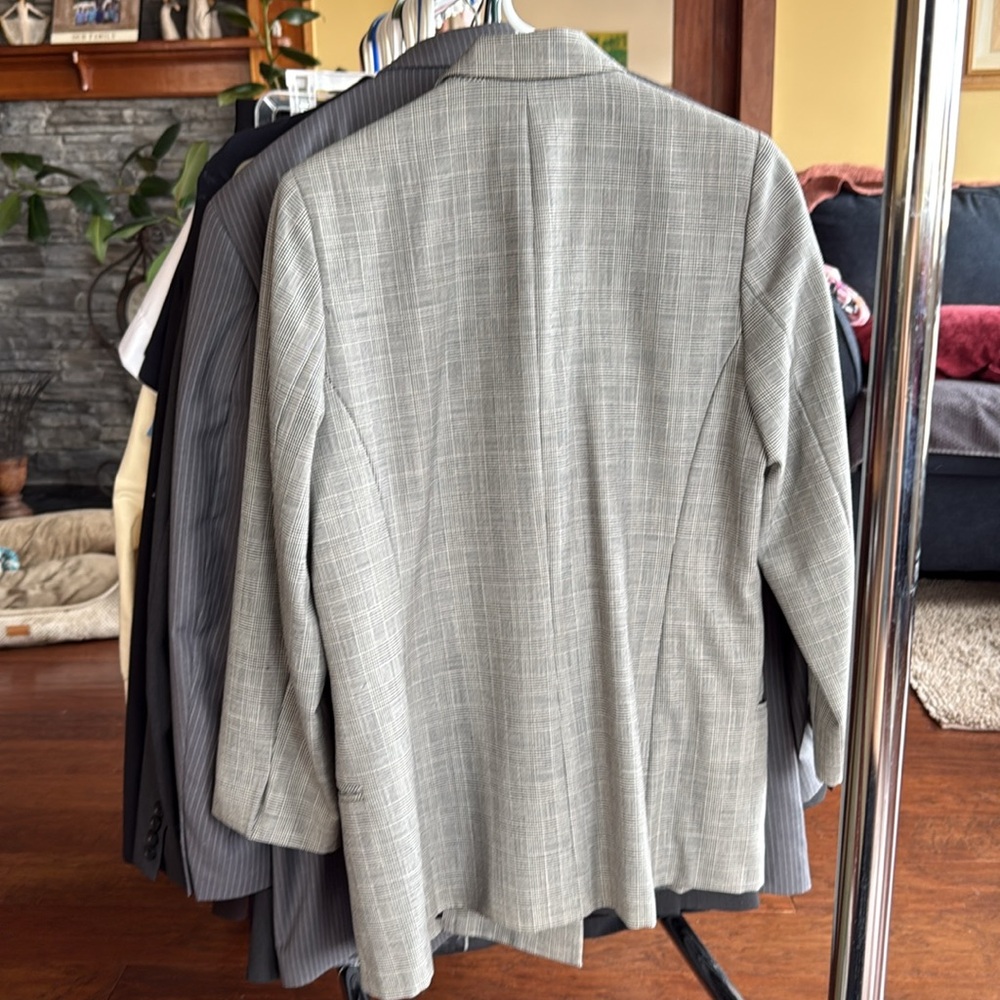 Pendleton Gray Blazer With Gold Buttons - image 4